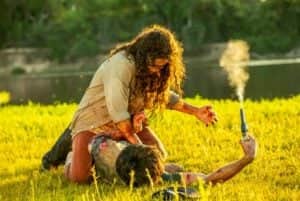 Maria Marruá (Juliana Paes ) e Lúcio (Eron Cordeiro) em 'Pantanal' (Foto: Reprodução / Globo) Maria Marruá (Juliana Paes ) e Lúcio (Eron Cordeiro) em 'Pantanal' (Foto: Reprodução / Globo)