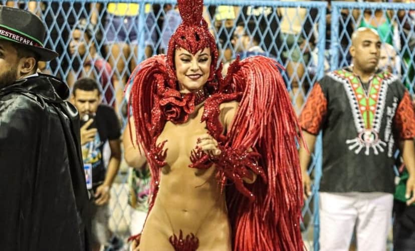 Paolla Oliveira foi Rainha de Bateria da Grande Rio no Carnaval 2022 Paolla Oliveira foi Rainha de Bateria da Grande Rio no Carnaval 2022