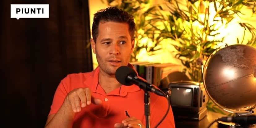 Pedro Leonardo no podcast de André Piunti (Foto: Reprodução/YouTube) Pedro Leonardo no podcast de André Piunti (Foto: Reprodução/YouTube)