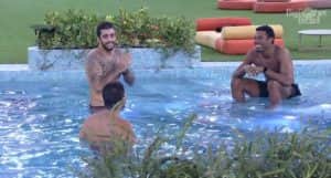 Pedro Scooby diz que dará presentes para filhos, Cíntia Dicker e Luana Piovani no pós-BBB22 (Foto: Reprodução / Globo) Pedro Scooby diz que dará presentes para filhos, Cíntia Dicker e Luana Piovani no pós-BBB22 (Foto: Reprodução / Globo)
