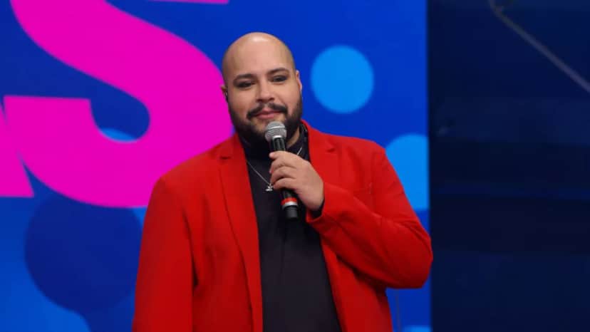 Tiago Abravanel participa do 'Altas Horas' (Foto: Globo/ Divulgação) Tiago Abravanel participa do 'Altas Horas' (Foto: Globo/ Divulgação)