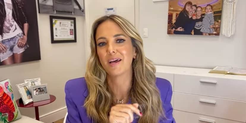 "Várias vezes", Ticiane Pinheiro expõe quem Tralli é, confirma traição e não esconde: "É muito triste" "Várias vezes", Ticiane Pinheiro expõe quem Tralli é, confirma traição e não esconde: "É muito triste"