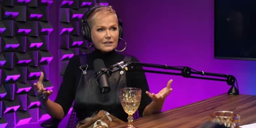 Xuxa expõe que levou fora de Silvio Santos, entrega não na cara e desprezo cruel: "Ela não" Xuxa expõe que levou fora de Silvio Santos, entrega não na cara e desprezo cruel: "Ela não"