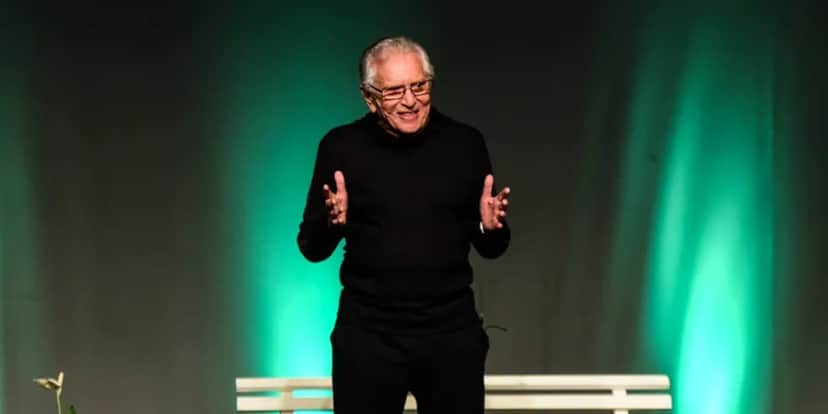 Edu Guedes expõe Carlos Alberto de Nóbrega no The Chef, entrega o que ele faz e assume: "É maravilhosa" Edu Guedes expõe Carlos Alberto de Nóbrega no The Chef, entrega o que ele faz e assume: "É maravilhosa"