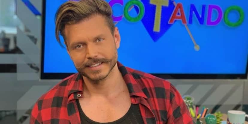 Franklin David era apresentador do "Tricotando" (Foto: Reprodução/RedeTV!) Franklin David era apresentador do "Tricotando" (Foto: Reprodução/RedeTV!)