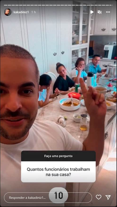 Marido de Simone expôs rotina em casa (Foto: Reprodução/ Instagram) Marido de Simone expôs rotina em casa (Foto: Reprodução/ Instagram)