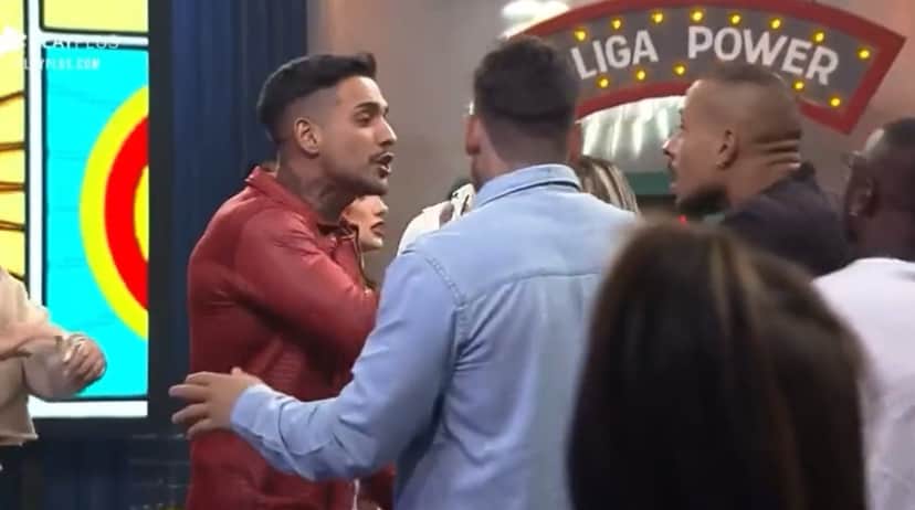 A briga foi feia no "Power Couple Brasil 6" neste domingo A briga foi feia no "Power Couple Brasil 6" neste domingo