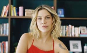 A atriz infantil de O Cravo e a Rosa, Thais Müller está com 29 anos (Foto: Reprodução / Globo) A atriz infantil de O Cravo e a Rosa, Thais Müller está com 29 anos (Foto: Reprodução / Globo)
