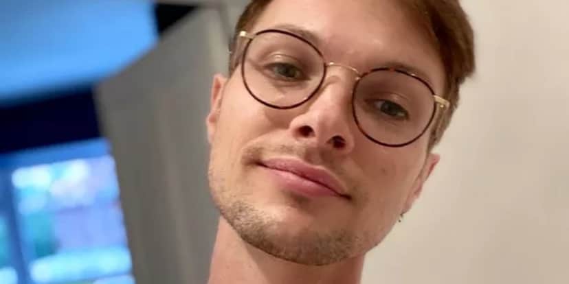 Ator tinha apenas 16 anos quando foi infectado pelo HIV (Foto: Reprodução) Ator tinha apenas 16 anos quando foi infectado pelo HIV (Foto: Reprodução)