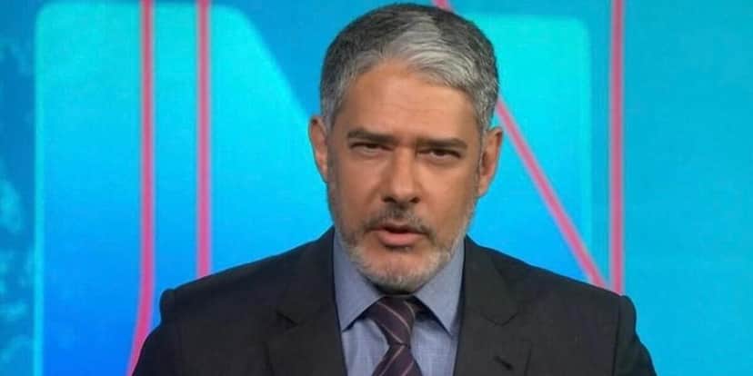 William Bonner comunica saída do Jornal Nacional para a Globo (Foto: Reprodução) William Bonner comunica saída do Jornal Nacional para a Globo (Foto: Reprodução)