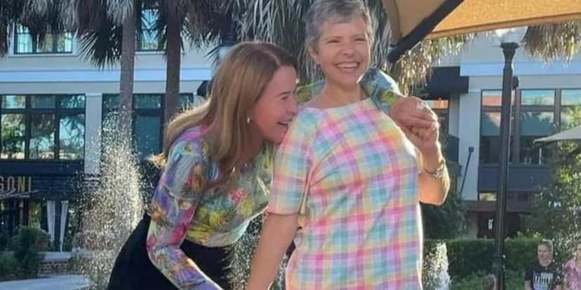 Zilu Godoi e Rose Miriam Matteo aparecem radiantes em cliques feitos a cidade de Orlando - Foto: Reprodução Instagram Zilu Godoi e Rose Miriam Matteo aparecem radiantes em cliques feitos a cidade de Orlando - Foto: Reprodução Instagram