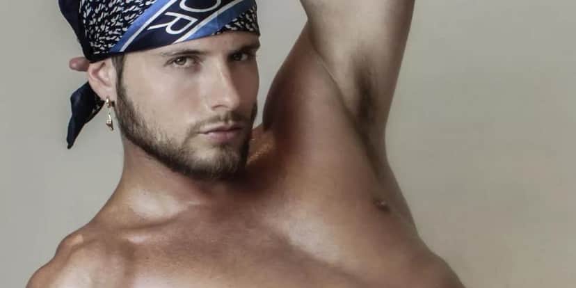 Livre e sem medo de preconceitos, Daniel faz ensaio sem roupas - Foto Reprodução GShow Livre e sem medo de preconceitos, Daniel faz ensaio sem roupas - Foto Reprodução GShow