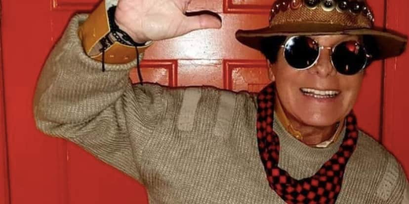 Galã se assume gays aos 72 anos e companheiro Galã se assume gays aos 72 anos e companheiro