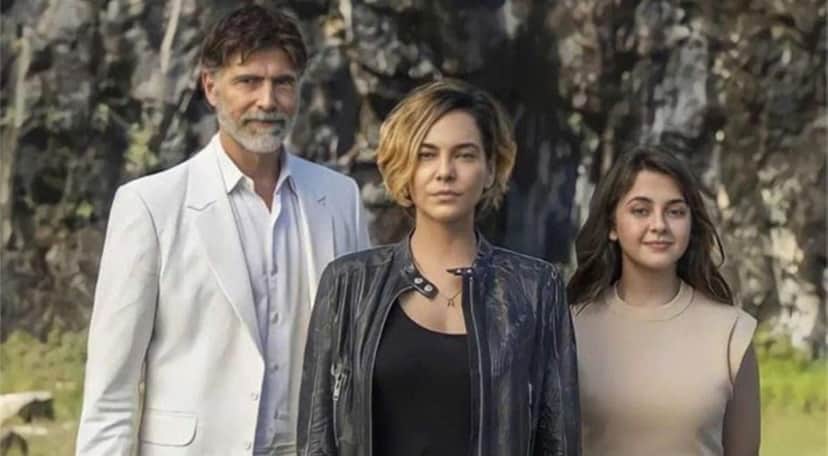 Gianecchini, Tainá Müller e Klara Castanho em foto de "Bom Dia, Verônica" Gianecchini, Tainá Müller e Klara Castanho em foto de "Bom Dia, Verônica"