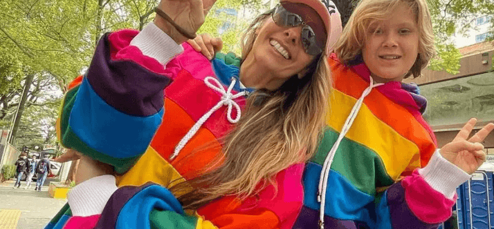 Adriane Galisteu é elogiada após levar seu filho à 26ª Parada do Orgulho LGBTQIAP+ - Reprodução Instagram