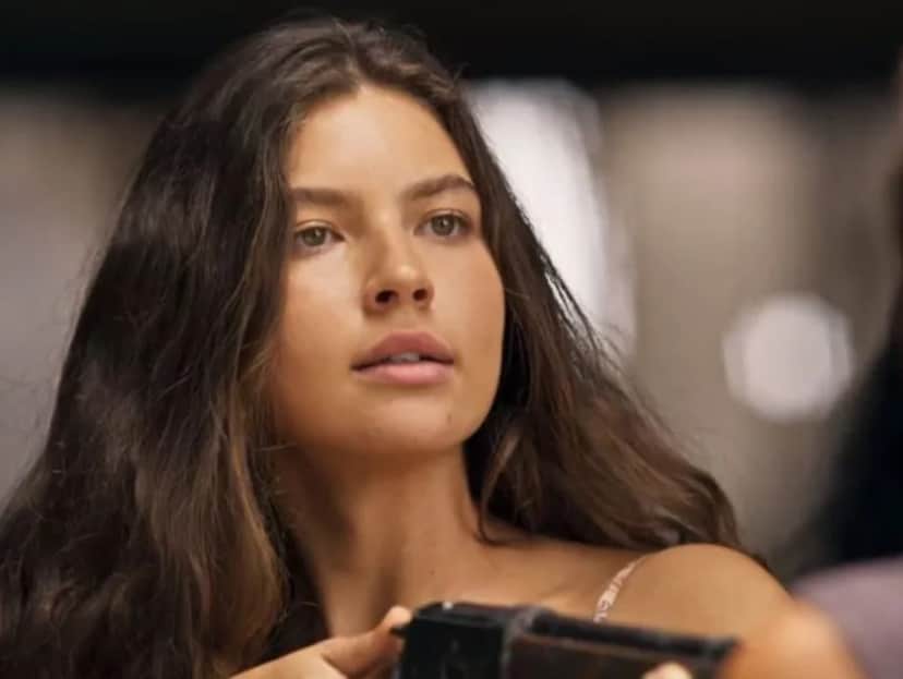 Juma (Alanis Guillen) comemorará solteirice e o retorno para tapera na novela Pantanal (Foto: Reprodução / Globo) Juma (Alanis Guillen) comemorará solteirice e o retorno para tapera na novela Pantanal (Foto: Reprodução / Globo)