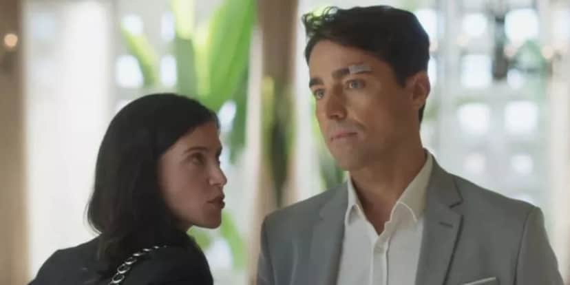 Cara e Coragem: Regina e Danilo armam plano contra Leonardo (Foto: Reprodução) Cara e Coragem: Regina e Danilo armam plano contra Leonardo (Foto: Reprodução)