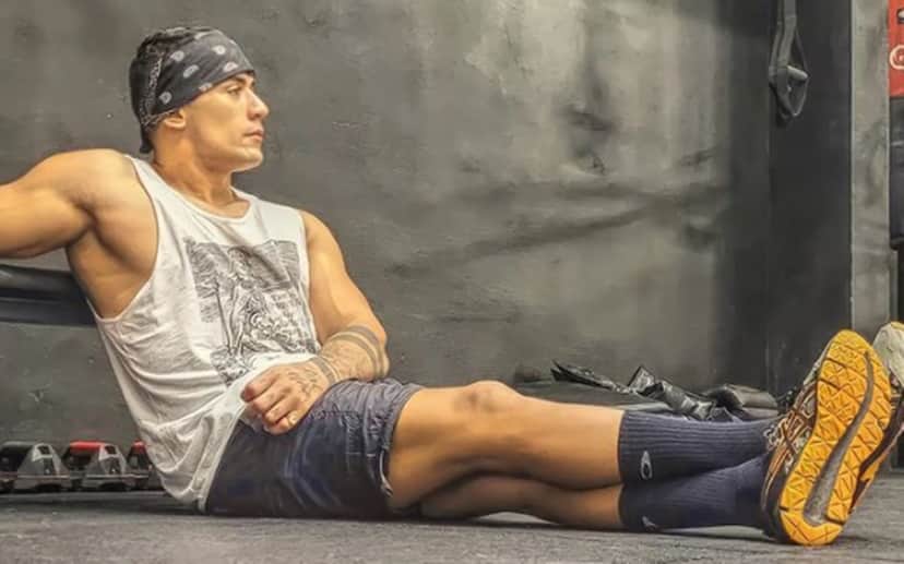 Tiago Piquilo exibe seu corpão após treino na academia Tiago Piquilo exibe seu corpão após treino na academia