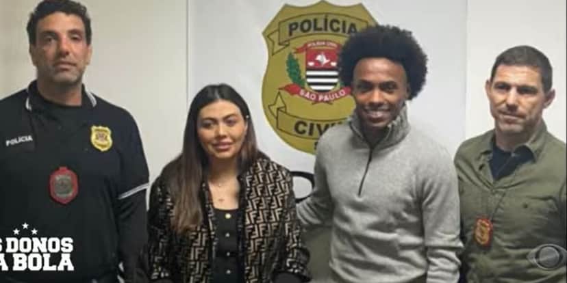 Neto recebe notícia do Jogo Aberto no ponto e confirma saída na Band: "Coragem de ir lá fazer o que fez" Neto recebe notícia do Jogo Aberto no ponto e confirma saída na Band: "Coragem de ir lá fazer o que fez"