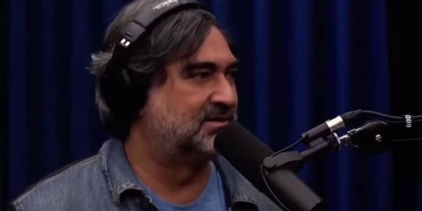 Zeca Camargo no "Flow Podcast" (Foto: Reprodução/YouTube) Zeca Camargo no "Flow Podcast" (Foto: Reprodução/YouTube)