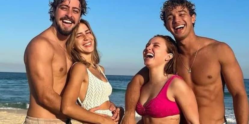 Larissa Manoela surge de mãos dadas com ex-namorado após rumores - Foto: Reprodução instagram Larissa Manoela surge de mãos dadas com ex-namorado após rumores - Foto: Reprodução instagram