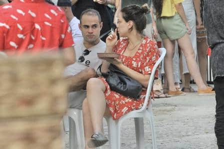 Leandra Leal em flagra ao lado do marido (Foto: Extra) Leandra Leal em flagra ao lado do marido (Foto: Extra)