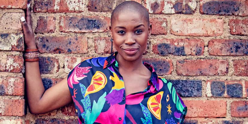 Busisiwe Luravi tinha apenas 36 anos de idade (Foto: Reprodução) Busisiwe Luravi tinha apenas 36 anos de idade (Foto: Reprodução)