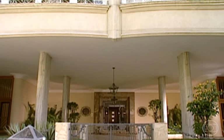 Hall de entrada do edifício onde Helena morava (foto: Reprodução)