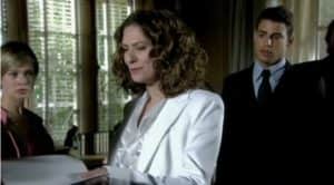 Flora (Patrícia Pillar) assumirá a presidência da empresa Fontini em A Favorita (Foto: Reprodução / Globo) Flora (Patrícia Pillar) assumirá a presidência da empresa Fontini em A Favorita (Foto: Reprodução / Globo)