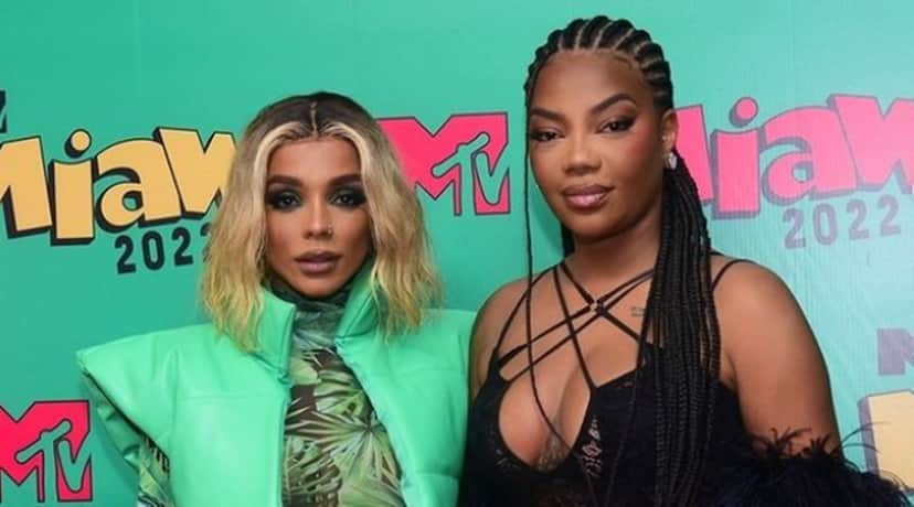 Ludmilla e Brunna Gonçalves na entrada da premiação "MTV Miaw 2022" Ludmilla e Brunna Gonçalves na entrada da premiação "MTV Miaw 2022"