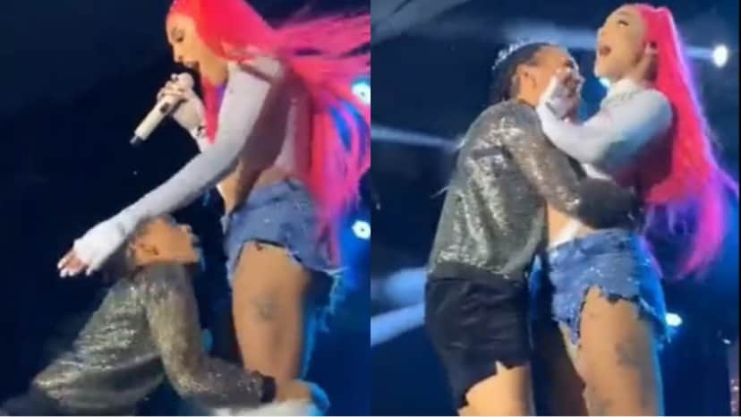 Momento emque fã de Pabllo Vittar invade palco e agarra cantora Momento emque fã de Pabllo Vittar invade palco e agarra cantora