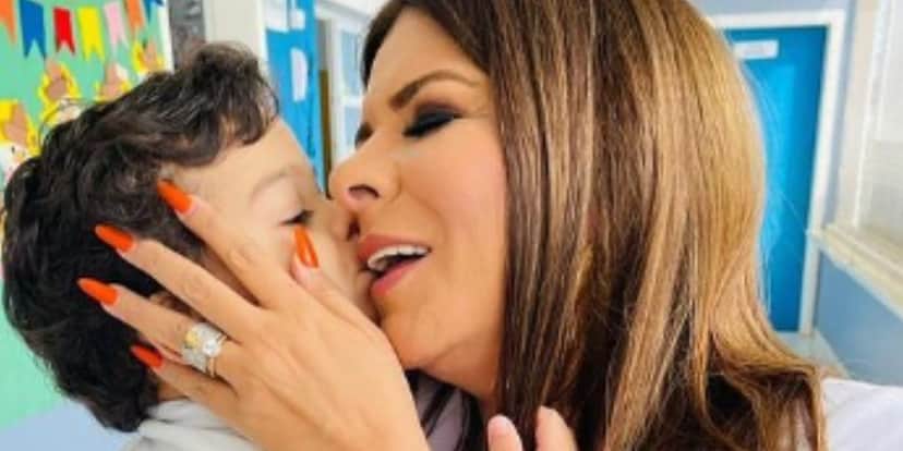 Mara Maravilha finalmente mostra rosto do filho, após 2 anos, e beleza da criança impressiona: "Um príncipe" Mara Maravilha finalmente mostra rosto do filho, após 2 anos, e beleza da criança impressiona: "Um príncipe"