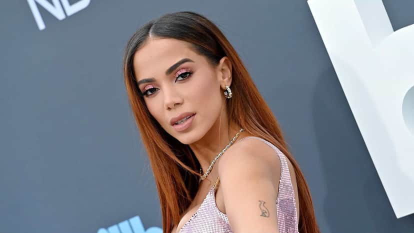 Anitta escancara exame nas partes íntimas (Foto: Reprodução) Anitta escancara exame nas partes íntimas (Foto: Reprodução)