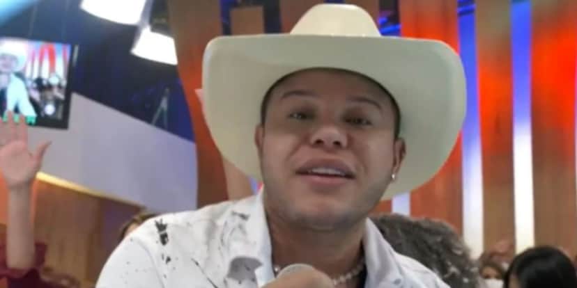 Tierry passa vergonha no Encontro, luta para cantar e público não perdoa: “Fica gemendo” Tierry passa vergonha no Encontro, luta para cantar e público não perdoa: “Fica gemendo”