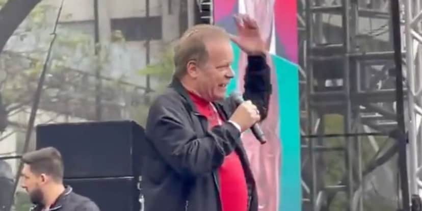 Chico Pinheiro em comício pró Lula Chico Pinheiro em comício pró Lula
