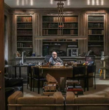 Últimos anos de Jô foram cercado em apartamento luxuosíssimo, com direito a “andar” secreto e itens valiosos (Foto: Reprodução) Últimos anos de Jô foram cercado em apartamento luxuosíssimo, com direito a “andar” secreto e itens valiosos (Foto: Reprodução)