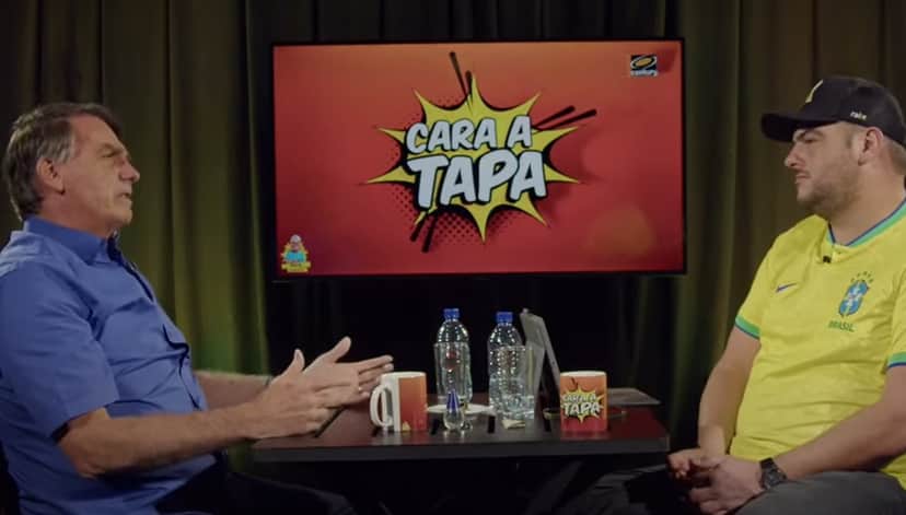 Jair Bolsonaro no podcast "Cara a Tapa" 