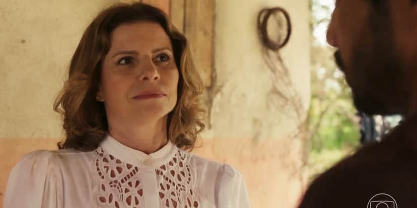 http://tvfoco.uai.com.br/wp-content/uploads/2015/05/Daniela-Mercury.jpg