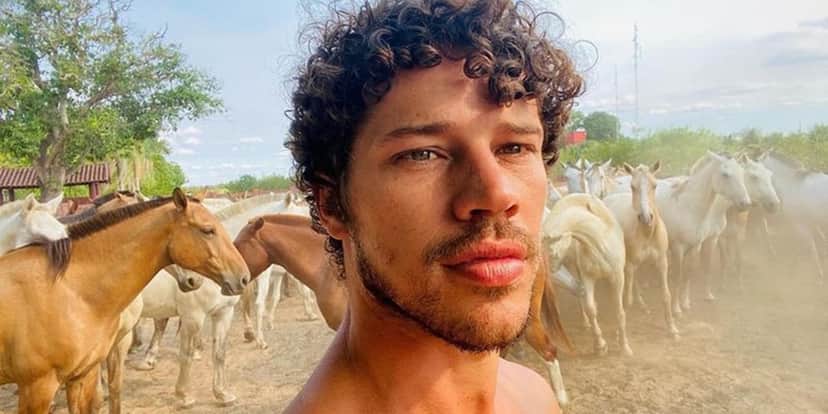 José Loreto convive com doença sem cura José Loreto convive com doença sem cura