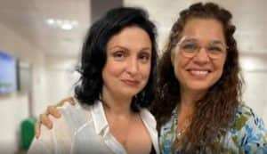 Maria Bruaca (Isabel Teixeira) será incentivada a lutar pelos seus direitos em Pantanal tendo a ajuda de Maria Eugênia (Luciana Borghi) (Foto: Reprodução / Globo) Maria Bruaca (Isabel Teixeira) será incentivada a lutar pelos seus direitos em Pantanal tendo a ajuda de Maria Eugênia (Luciana Borghi) (Foto: Reprodução / Globo)