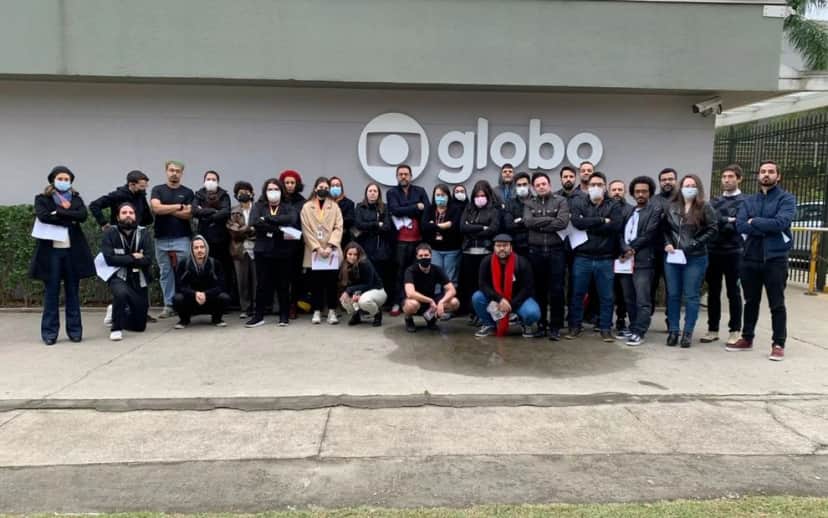 Jornalistas da Globo se mobilizaram em protesto pedindo um melhor salário (Foto: Reprodução) Jornalistas da Globo se mobilizaram em protesto pedindo um melhor salário (Foto: Reprodução)