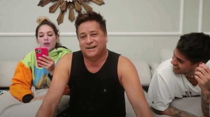 Cantor Leonardo, pai de Zé Felipe, faz revelação surpreendente sobre o filho e o que ele diz choca - Foto: Reprodução Youtube Cantor Leonardo, pai de Zé Felipe, faz revelação surpreendente sobre o filho e o que ele diz choca - Foto: Reprodução Youtube