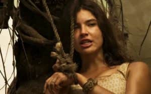 Após ser amarrada, Juma (Alanis Guillen) fará picadinho do homem que a ameaçou em Pantanal (Foto: Reprodução / Globo) Após ser amarrada, Juma (Alanis Guillen) fará picadinho do homem que a ameaçou em Pantanal (Foto: Reprodução / Globo)
