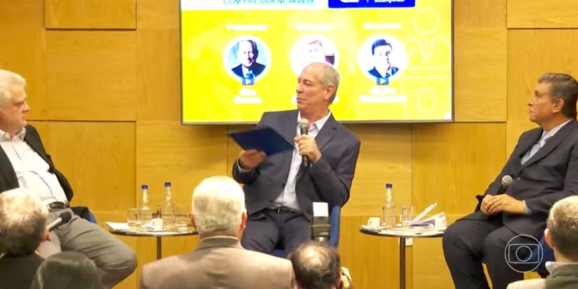 Carlos Nascimento e Ciro Gomes em um Encontro de Presidenciáveis promovido pelo CIEE (Foto: Reprodução / TV Globo) Carlos Nascimento e Ciro Gomes em um Encontro de Presidenciáveis promovido pelo CIEE (Foto: Reprodução / TV Globo)