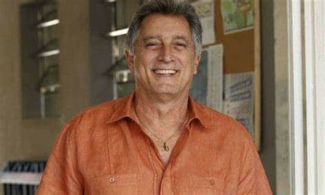 http://tvfoco.uai.com.br/wp-content/uploads/2015/05/Daniela-Mercury.jpg