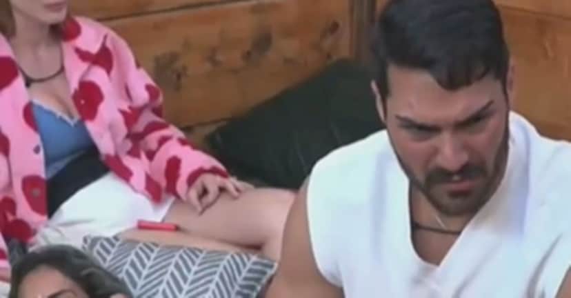 Shayan, na casa da árvora, expõe bate-boca com Bia Miranda aos aliados e promete roça Shayan, na casa da árvora, expõe bate-boca com Bia Miranda aos aliados e promete roça
