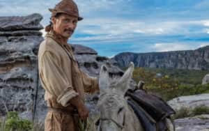 Timbó (Enrique Diaz) vai dar fim, em breve, a todo seu sofrimento e pobreza em Mar do Sertão (Foto: Reprodução / Globo) Timbó (Enrique Diaz) vai dar fim, em breve, a todo seu sofrimento e pobreza em Mar do Sertão (Foto: Reprodução / Globo)