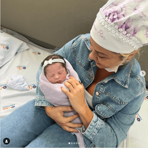 Poliana Rocha, divulga fotos de Maria Flor, filha de Virginia e Zé Felipe e ela é a bebê mais linda do Brasil - Foto Reprodução Instagram Poliana Rocha, divulga fotos de Maria Flor, filha de Virginia e Zé Felipe e ela é a bebê mais linda do Brasil - Foto Reprodução Instagram