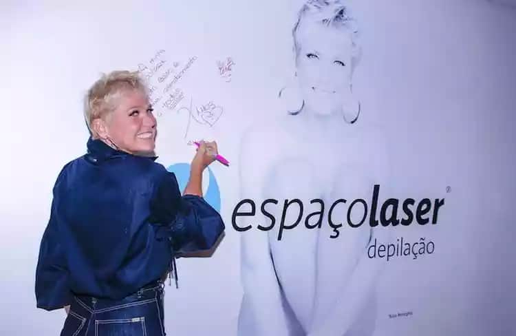 Xuxa é sócia da empresa "Espaço Laser" cuja qual esta sendo acusada por assédio por funcionária (Foto Reprodução/Internet) 