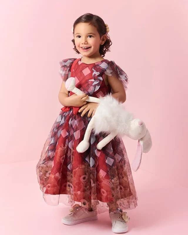 Manu Tralli, filha do casal César Tralli e Ticiane Pinheiro é tão linda, que para muitos ela é a menina mais linda do Brasil - (Foto: Reprodução/Bazaar Kids) Manu Tralli, filha do casal César Tralli e Ticiane Pinheiro é tão linda, que para muitos ela é a menina mais linda do Brasil - (Foto: Reprodução/Bazaar Kids)
